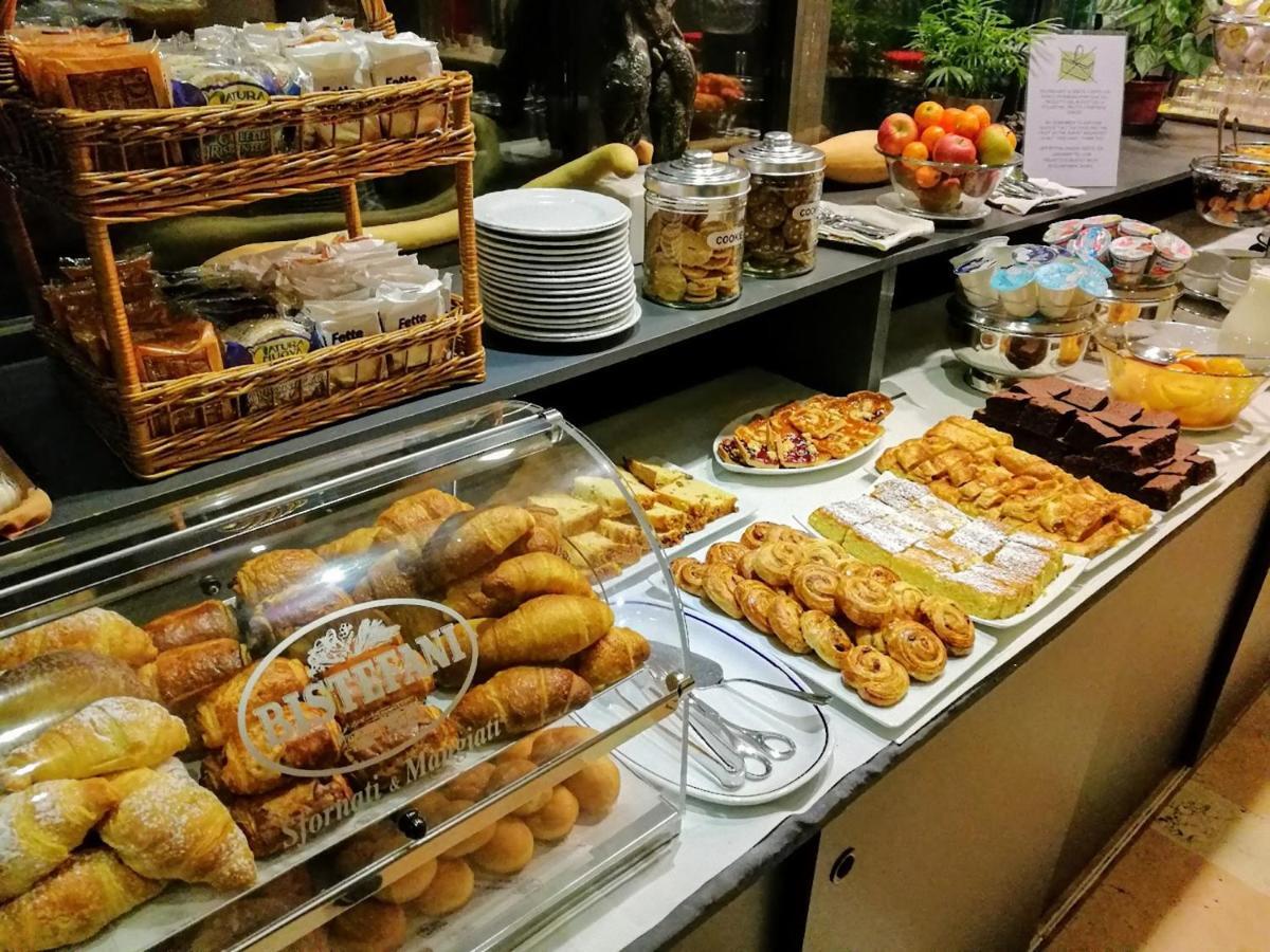 ורונה Hotel Martini מראה חיצוני תמונה